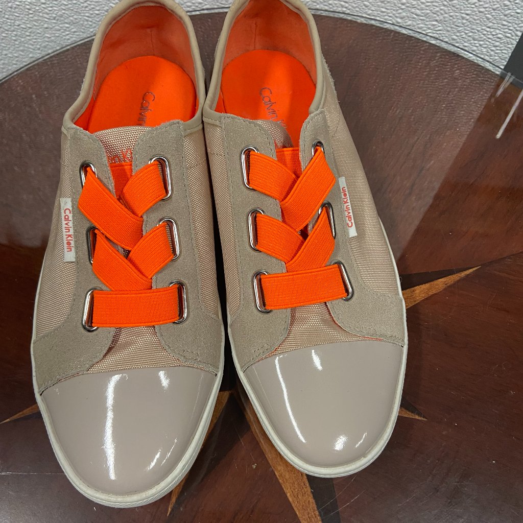 Calvin Klein Trinah Beige Orange Fashion Sneakers Size 7.5 M. Nwob